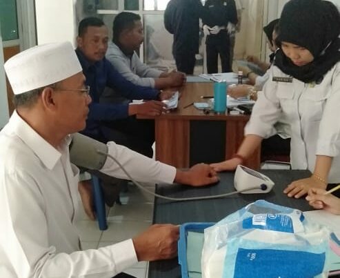 Semarak Pilkades, BNNK OKI Tes Urin Cakades