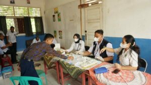 Lindungi Sekolah Dari Penyalahgunaan Narkoba BNNK OKI Lakukan Tes Urine dan Penyuluhan di SMPN 4 Jejawi OKI